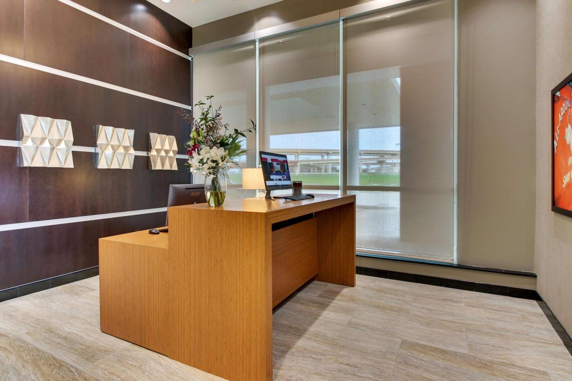Drury Plaza Hotel Dallas ริชาร์ดสัน ภายนอก รูปภาพ